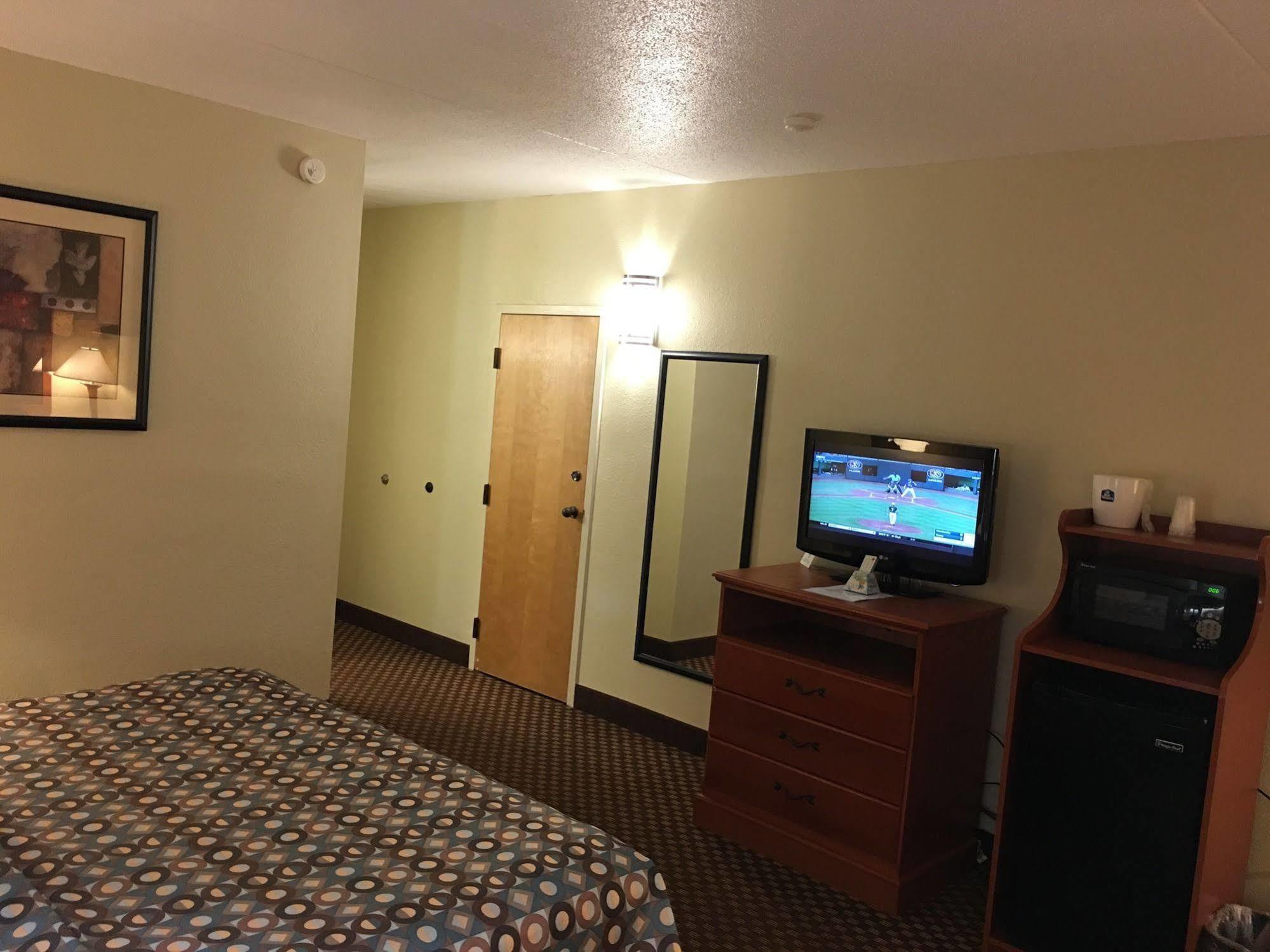 Country Inn & Suites By Radisson, Indianapolis East, In 외부 사진